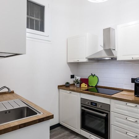Acquario 5 Minuti, 1Br , Free A-C, Wifi & Netflix "City Center" By Tilo Genoa Exterior photo